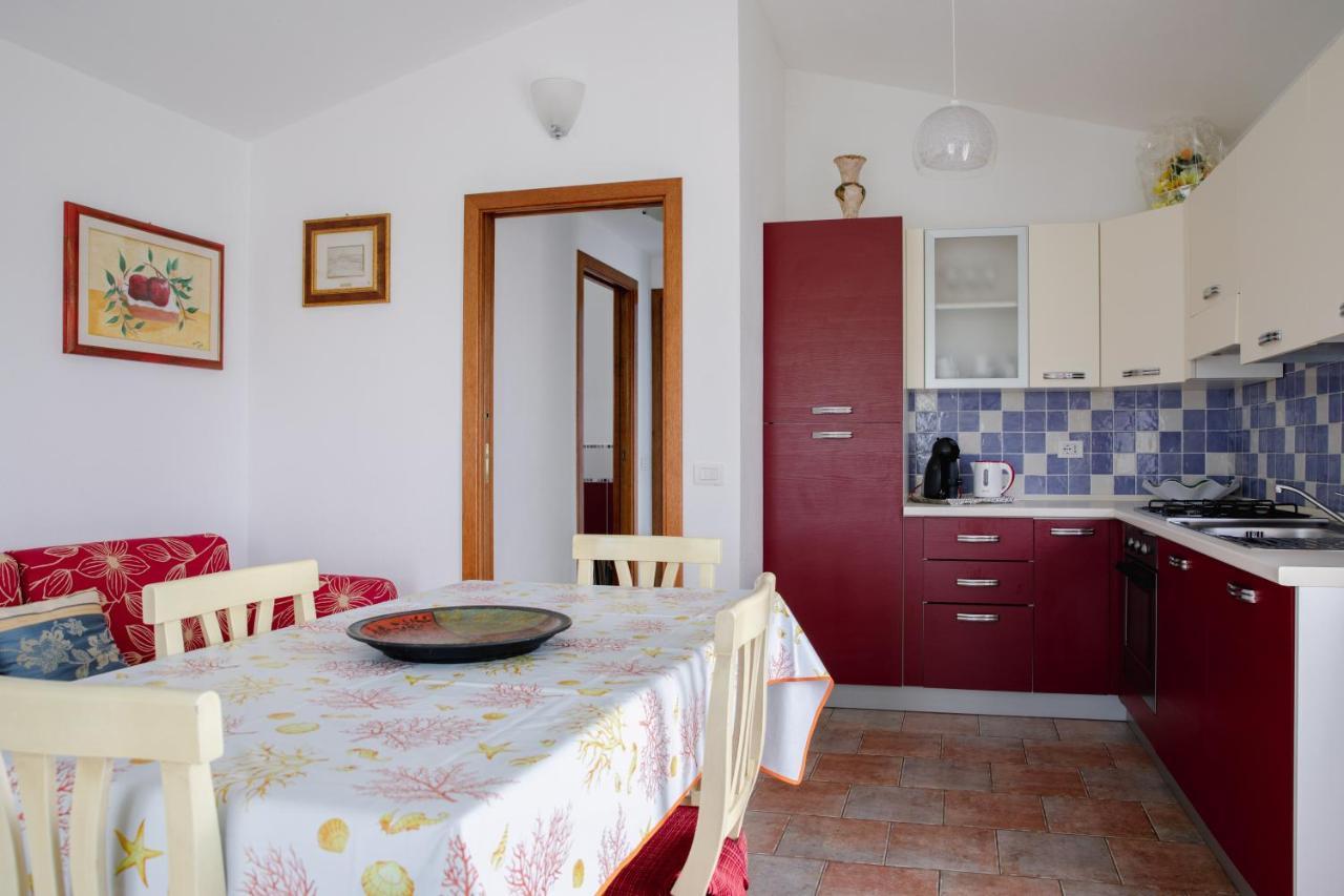 Le Residenze Di Baia Sant'Anna Villa Tanaunella Luaran gambar