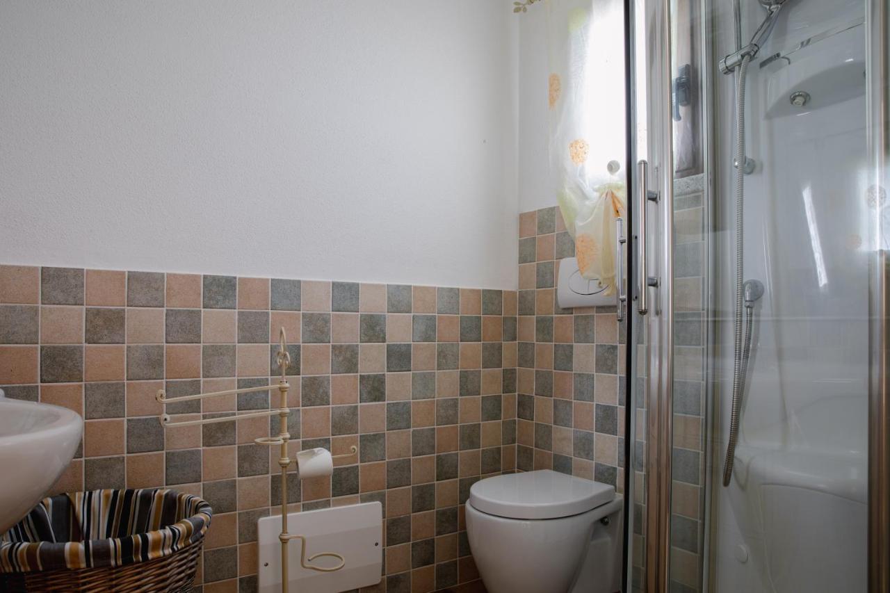 Le Residenze Di Baia Sant'Anna Villa Tanaunella Luaran gambar