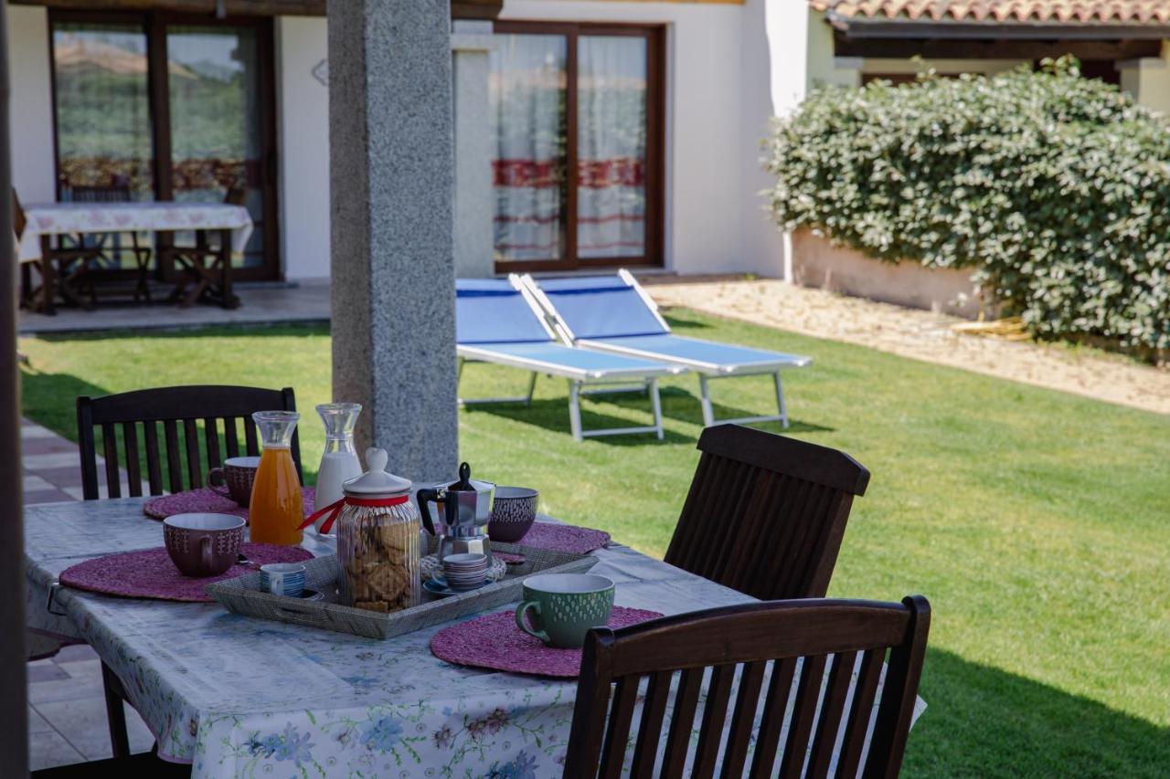 Le Residenze Di Baia Sant'Anna Villa Tanaunella Luaran gambar