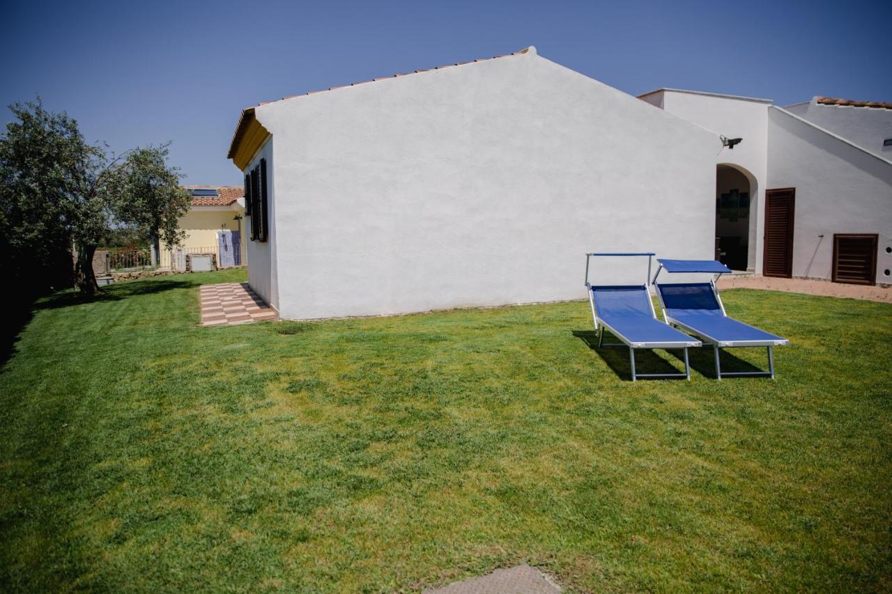 Le Residenze Di Baia Sant'Anna Villa Tanaunella Luaran gambar