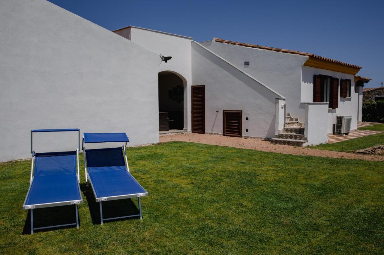 Le Residenze Di Baia Sant'Anna Villa Tanaunella Luaran gambar